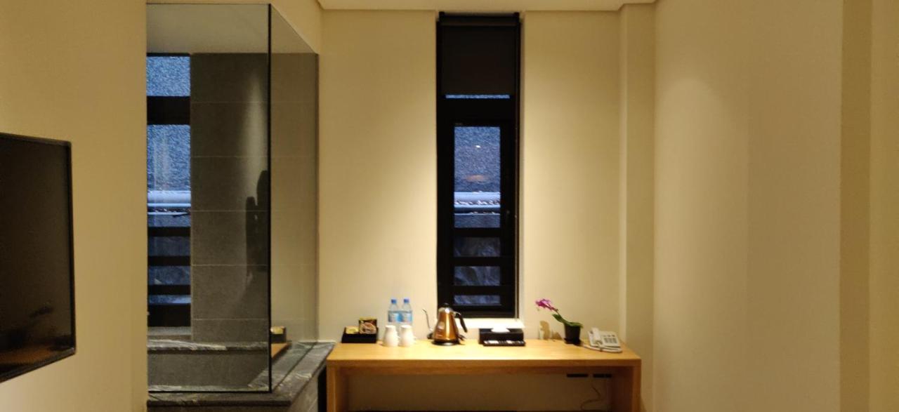 Water House Hotell Taipei Exteriör bild