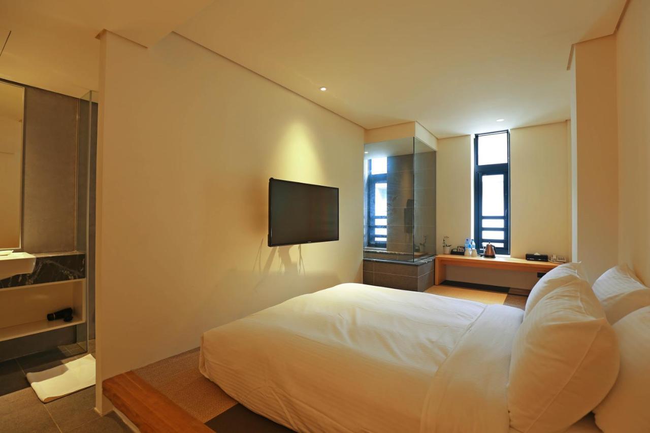 Water House Hotell Taipei Exteriör bild